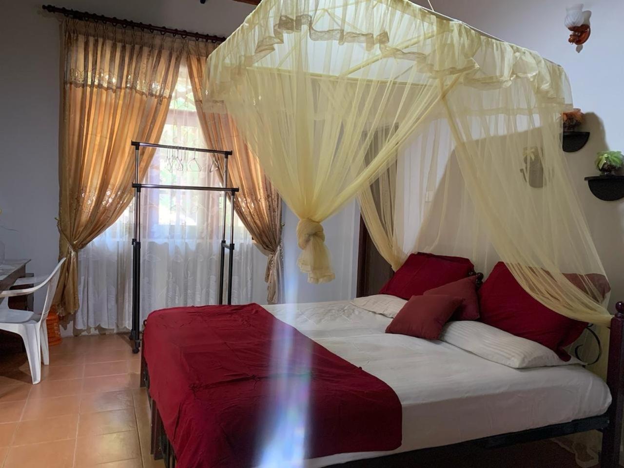 Araliya Home Stay Kandy Exterior foto